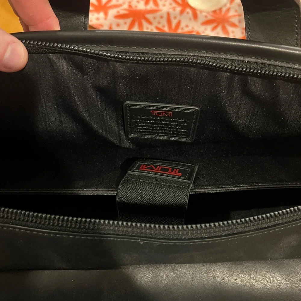 Tumi Black Leather Men's Business Briefcase